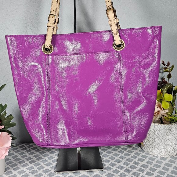 Michael Kors E-1303 Purple Leather Shoulder Bag - Picture 5 of 11